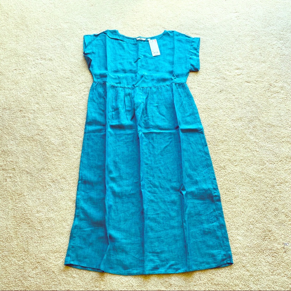 Uniqlo x Kurta Premium Linen Short Sleeve Dress